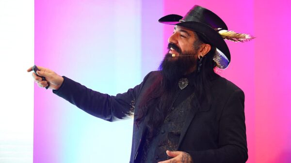 O empresário Ale Arrais é reconhecido nacionalmente pela atuação na formação e desenvolvimento do setor de barbearia.