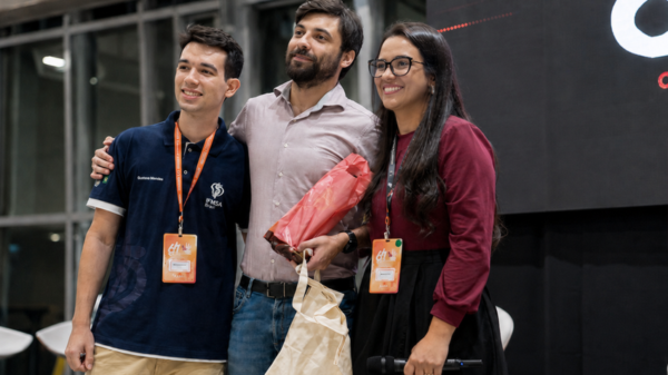Gustavo Mendes, Dr. Thiago Daibes Padilha e Yara Santos durante evento de lançamento da parceria em Fortaleza-CE.