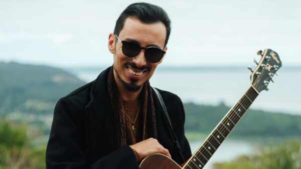 Cantor e compositor Léo Richar vive uma nova fase na carreira e reforça um projeto de expansão voltado ao mercado nacional.
