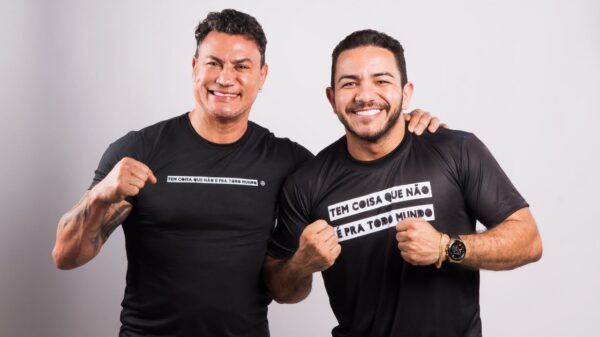 Acelino "Popó" Freitas e Lucas Pontes, fundador da Autocred Nacional.