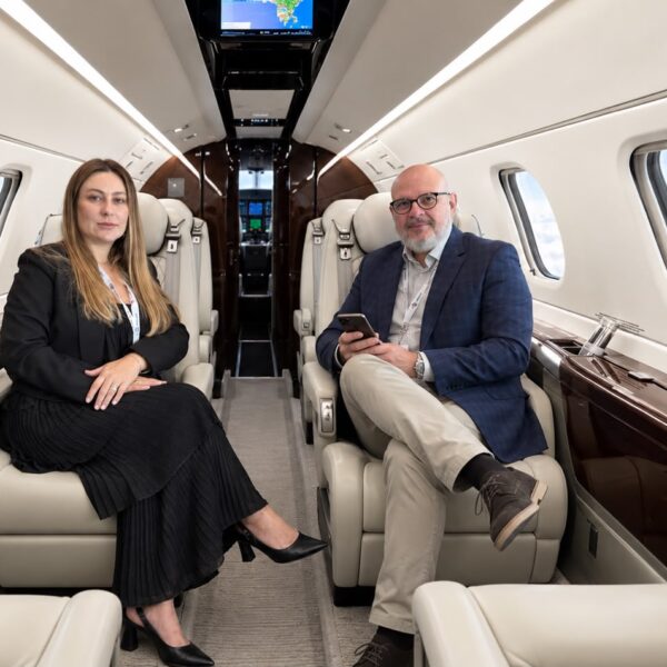 Paula Soffo Hoffmann e Raul Marinho, sócios-diretores da FLY CGC.