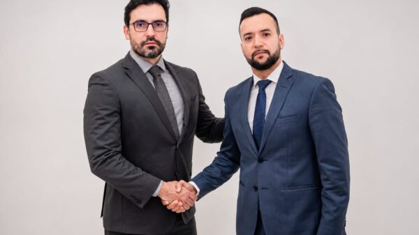 Alexandre e Italo, sócios do Bronzatti & Pienis Advogados.