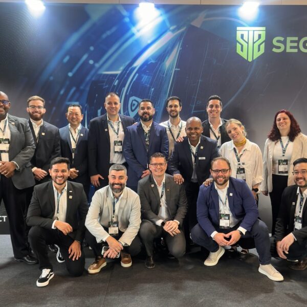 Equipe Axis Communications no evento.